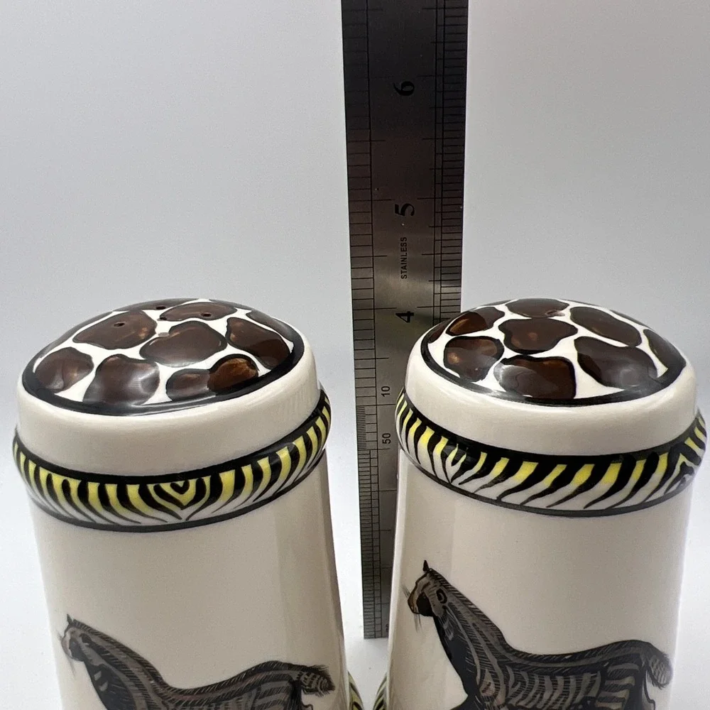 Penzo Pottery Zimbabwe Hand Painted Ceramic Salt Pepper Shakers Signed Phillip